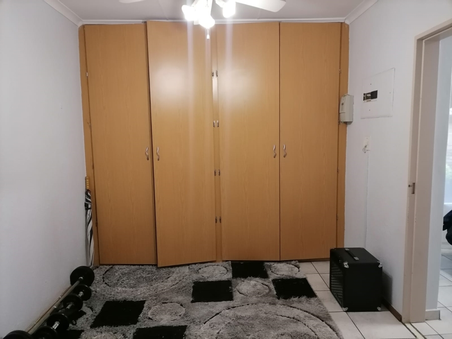 2 Bedroom Property for Sale in Safari Gardens North West